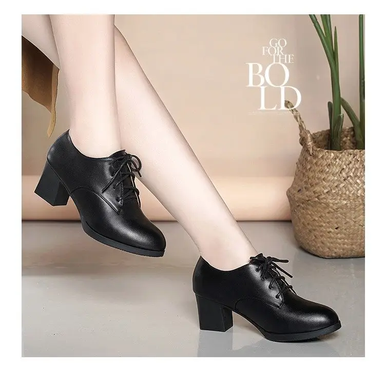 2024 autumn new thick heel pointed lace-up shoes fashion black all-match middle-aged mother shoes small leather shoes — feature 6