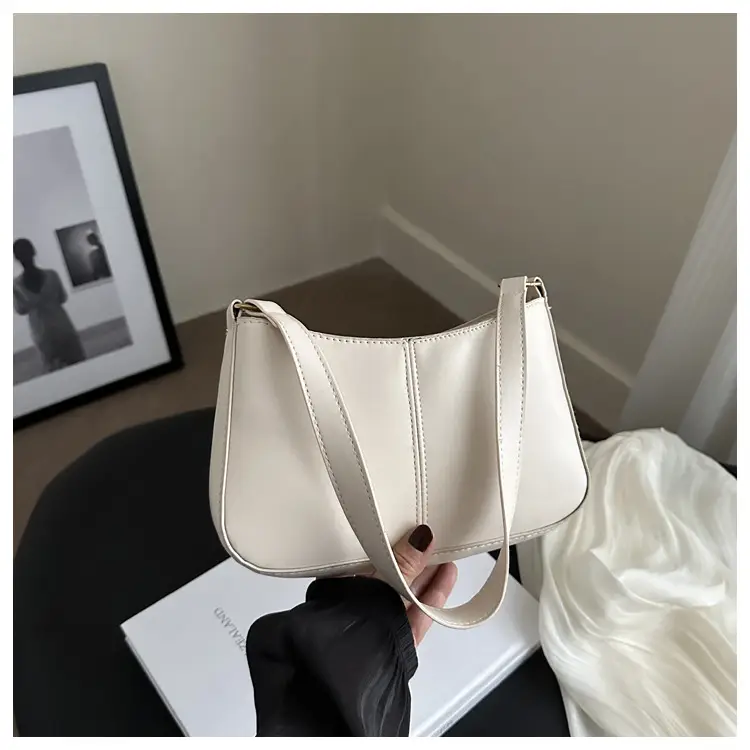Black Minimalist Crossbody Bag for Women 2024 — feature 18