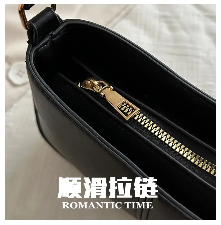 Black Minimalist Crossbody Bag for Women 2024 — feature 5