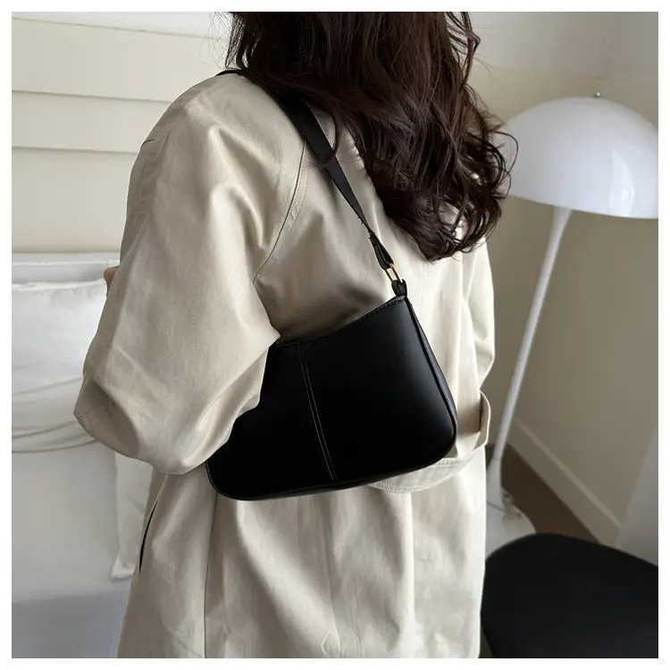 Black Minimalist Crossbody Bag for Women 2024 — feature 8