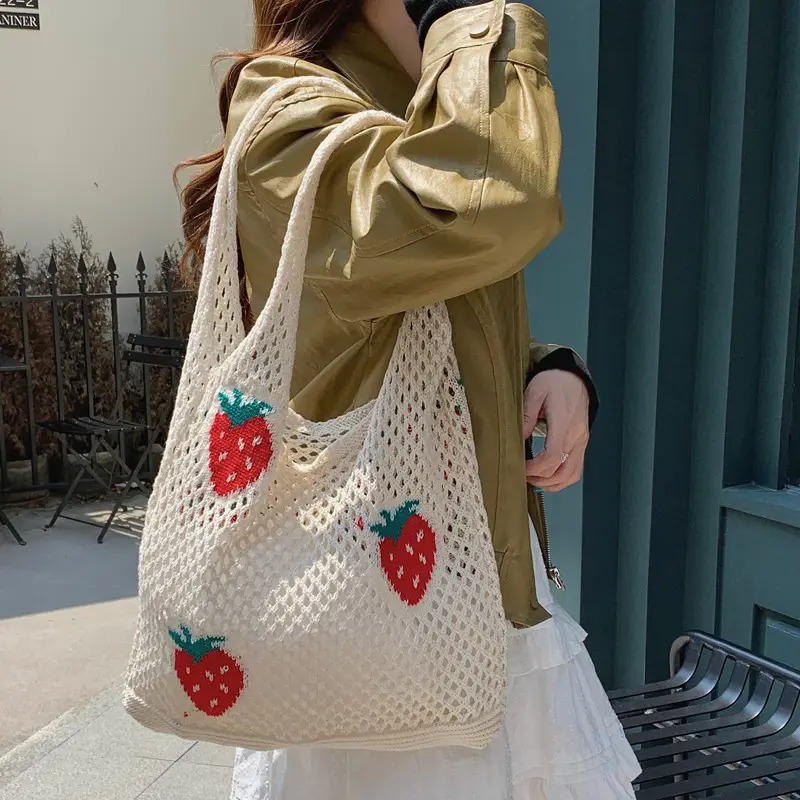Women's Knitted Flower Shoulder Bag Large Capacity
