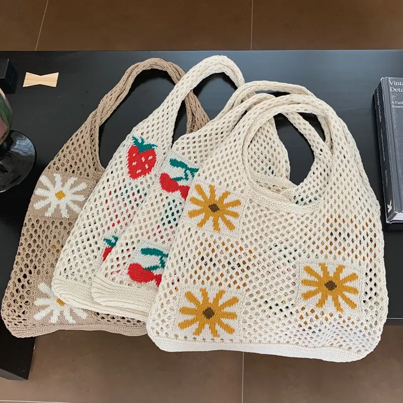 Women's Knitted Flower Shoulder Bag Large Capacity