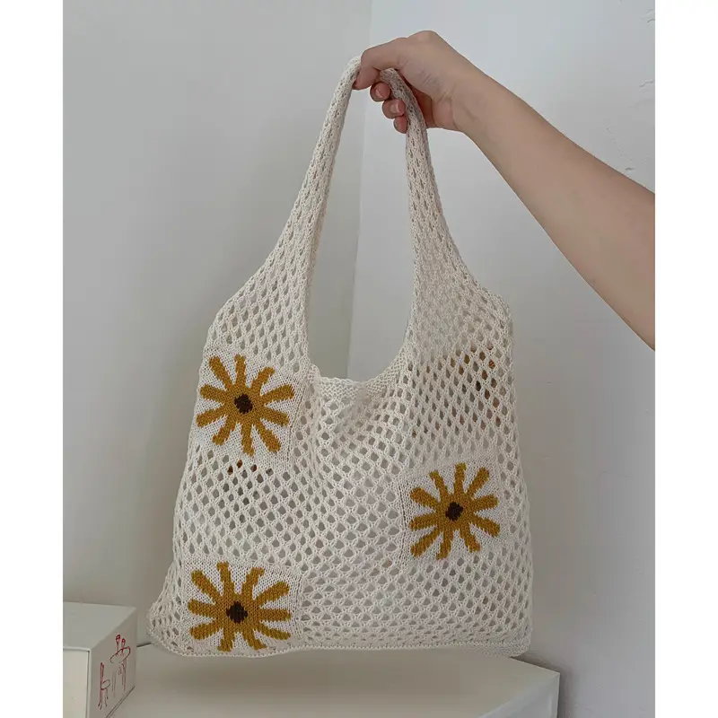 Women's Knitted Flower Shoulder Bag Large Capacity