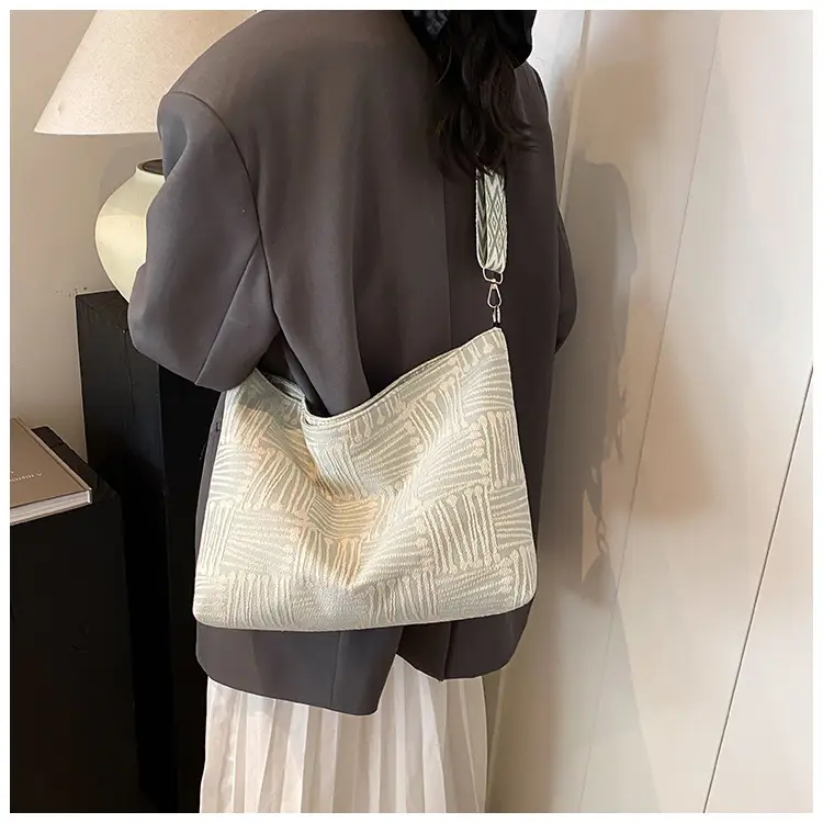Women's Plaid Canvas Shoulder Bag 2024 Autumn Large Capacity - Image 8