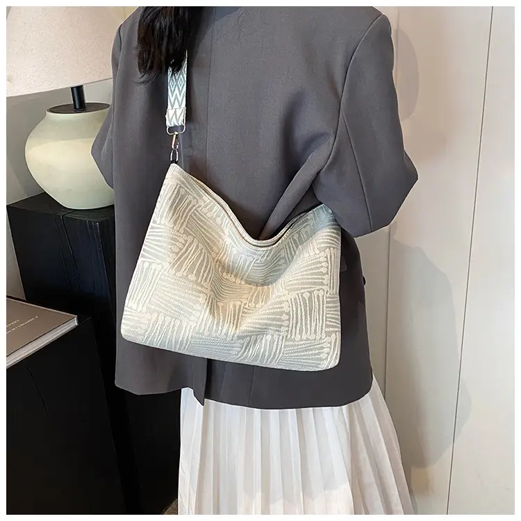 Women's Plaid Canvas Shoulder Bag 2024 Autumn Large Capacity — feature 10