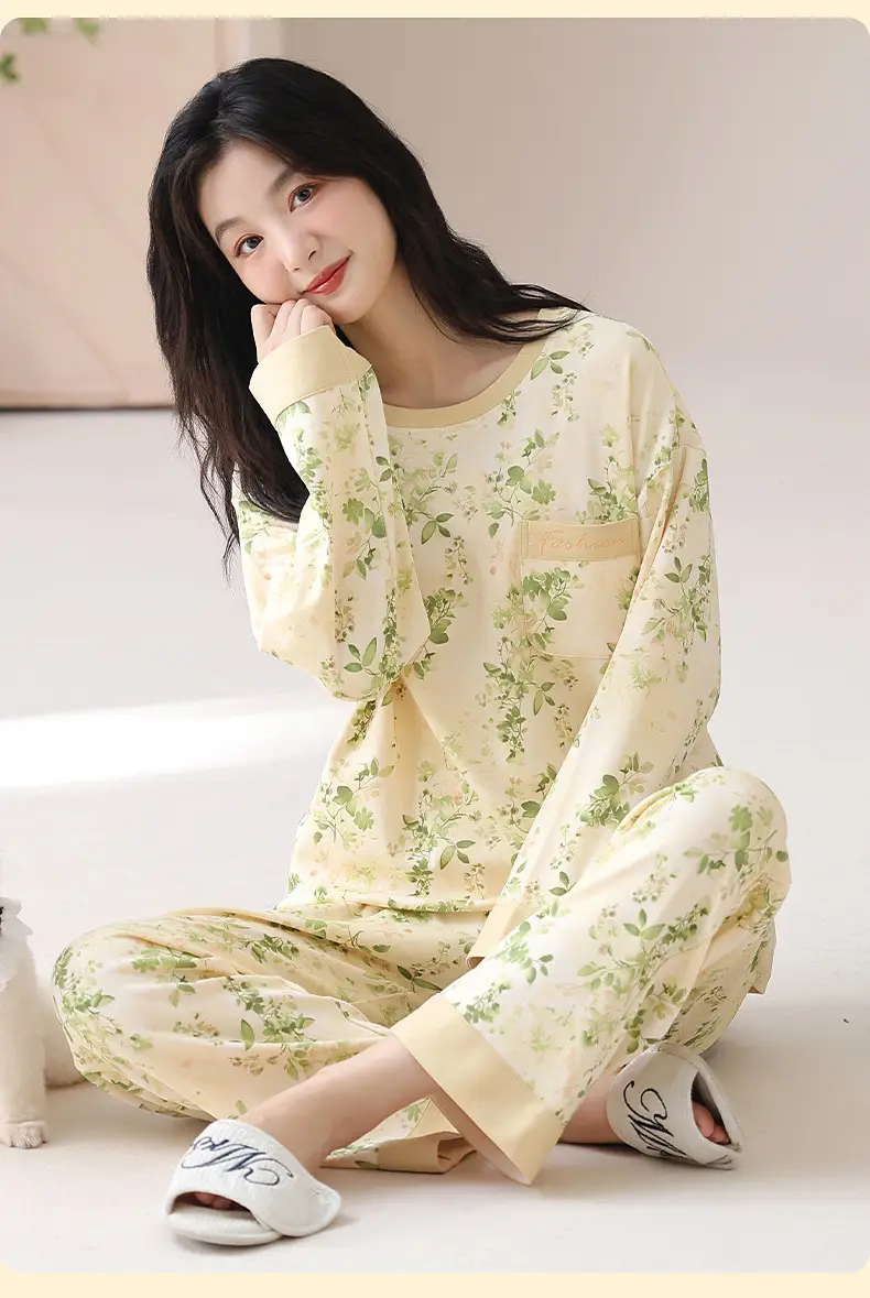 Bra-Free Women's Cotton Floral Pajamas Set — feature 10