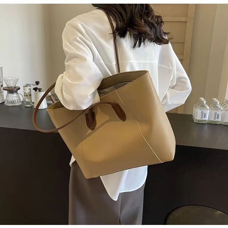 Women Large Capacity Tan Tote Bag 2026 Casual Commuter — feature 46