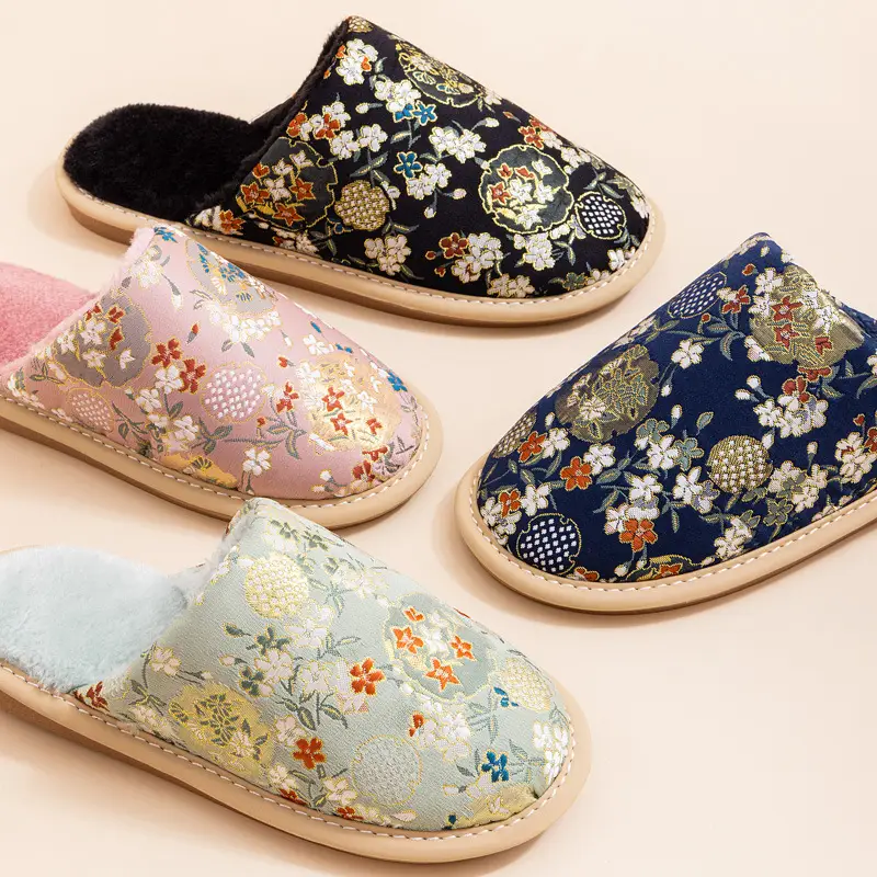 Cotton slippers women's autumn and winter indoor home fleece-lined warm non-slip beef bottom embroidery factory direct a generation of hair