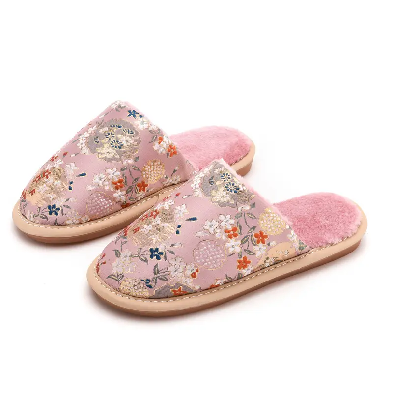 Cotton slippers women's autumn and winter indoor home fleece-lined warm non-slip beef bottom embroidery factory direct a generation of hair