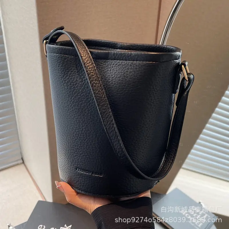Women's Brown Leather Crossbody Bag 2026 New Trendy Retro - Image 8