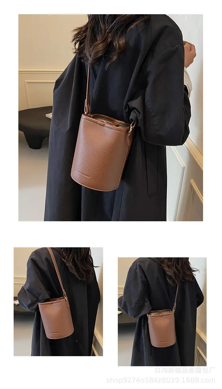Women's Brown Leather Crossbody Bag 2026 New Trendy Retro — feature 11