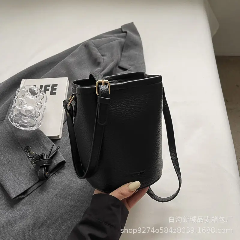 Women's Brown Leather Crossbody Bag 2026 New Trendy Retro - Image 2