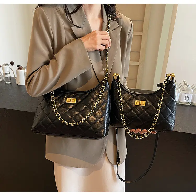 Black Quilted Shoulder Bag for Women 2024 — feature 18