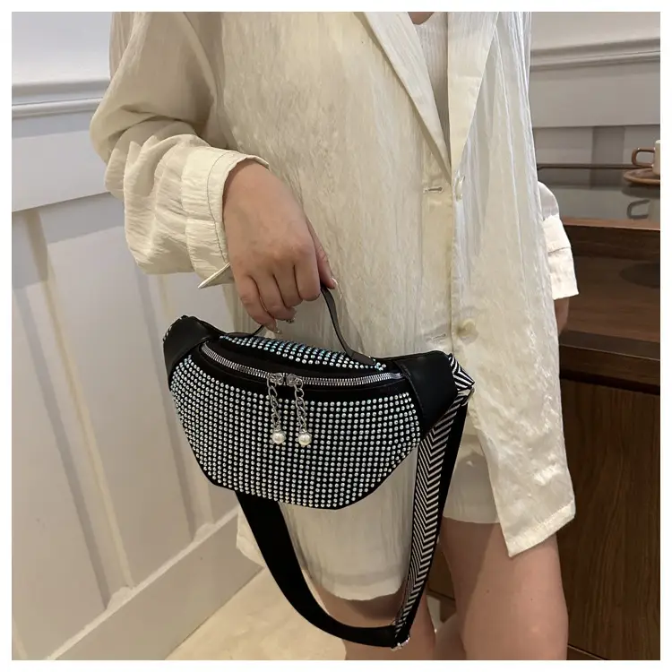 Women's Black White Checkered Crossbody Bag 2023 — feature 14