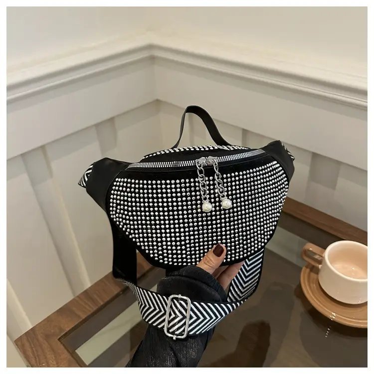 Women's Black White Checkered Crossbody Bag 2023 - Image 3