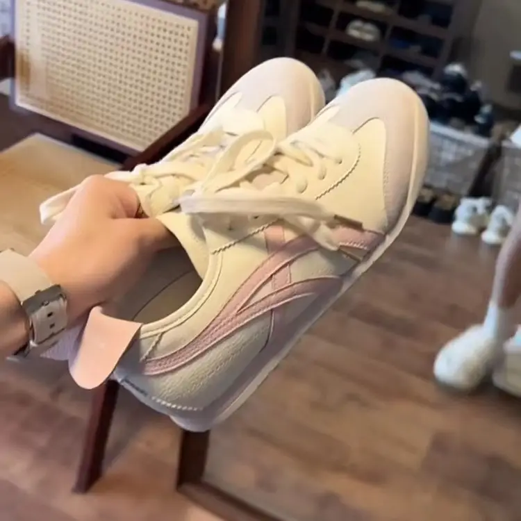Women's 2024 Retro Training Shoes with Pink Stripes — feature 9