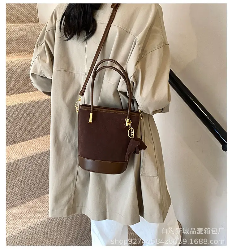 Retro Frosted Crossbody Bag Women Brown 2026 — feature 1