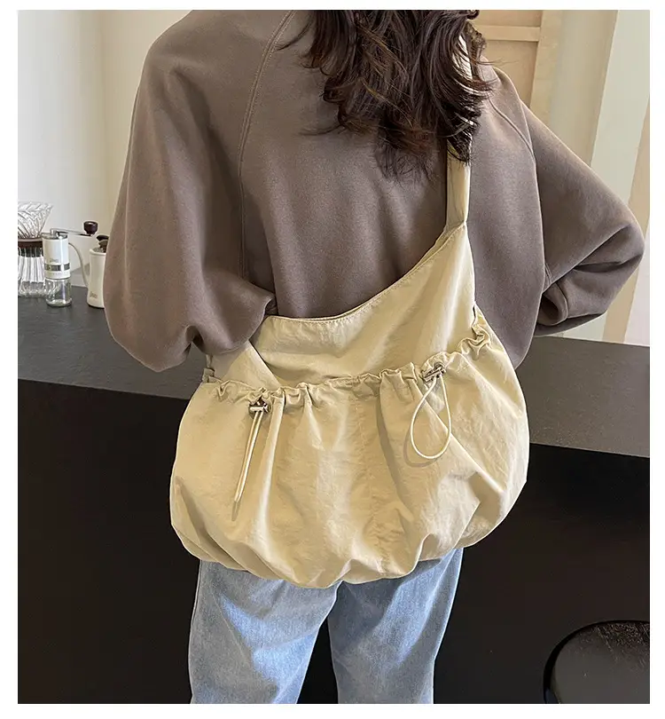 Korean Style Grey Nylon Shoulder Bag Large Capacity — feature 1