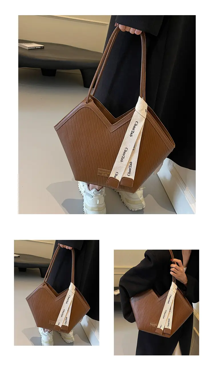 Women's Large Capacity Touche Tote Bag Beige Black — feature 10