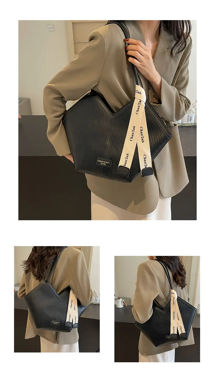 Women's Large Capacity Touche Tote Bag Beige Black — feature 12