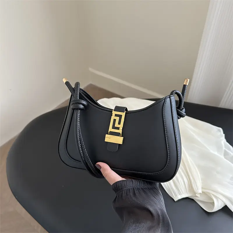 Vintage Women's Shoulder Bag with Gold Clasp 2026