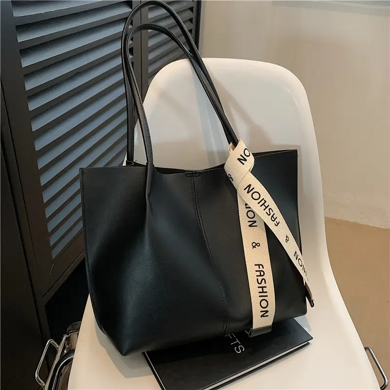 Elegant Black Shoulder Bag for Women 2024 New Arrival - Image 5