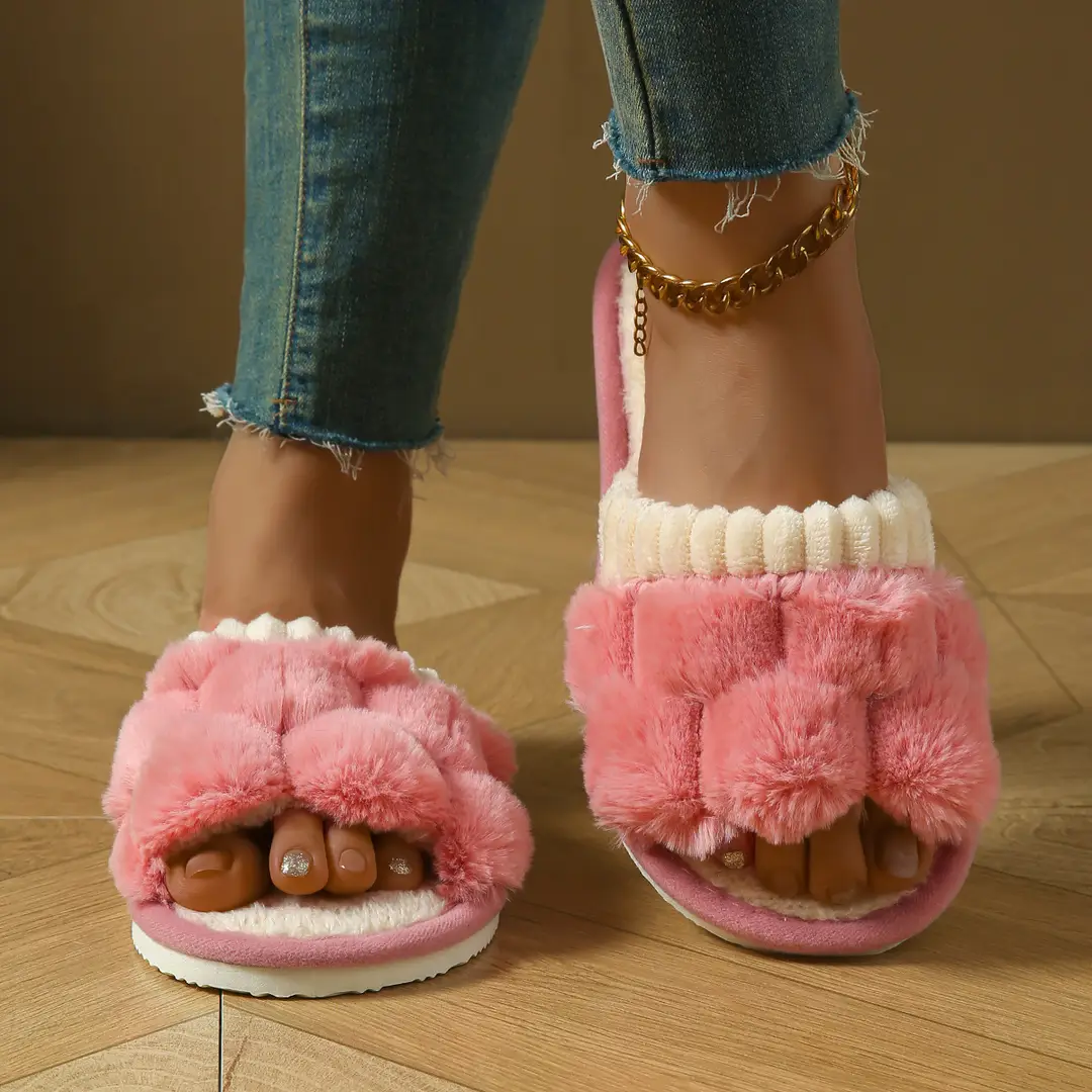 Directly from the Manufacturer, Unisex Slippers for All Seasons, Suitable for Both Indoor and Outdoor Use, Cotton Slippers, Small Batch Custom Furry Slippers, Can Be Shipped on Behalf of Others