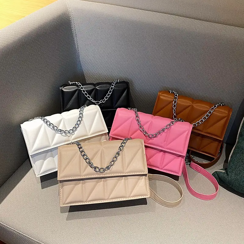 White Rhombic Chain Mini Crossbody Bag - Image 8
