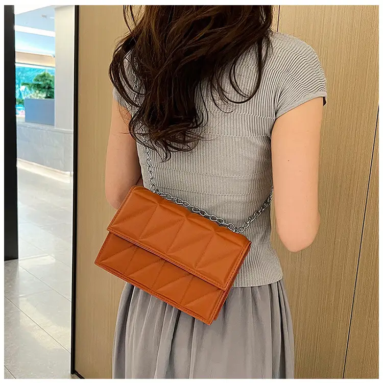 White Rhombic Chain Mini Crossbody Bag — feature 22