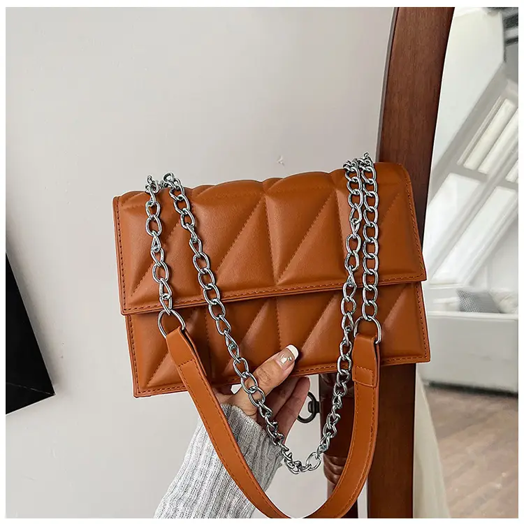 White Rhombic Chain Mini Crossbody Bag — feature 27