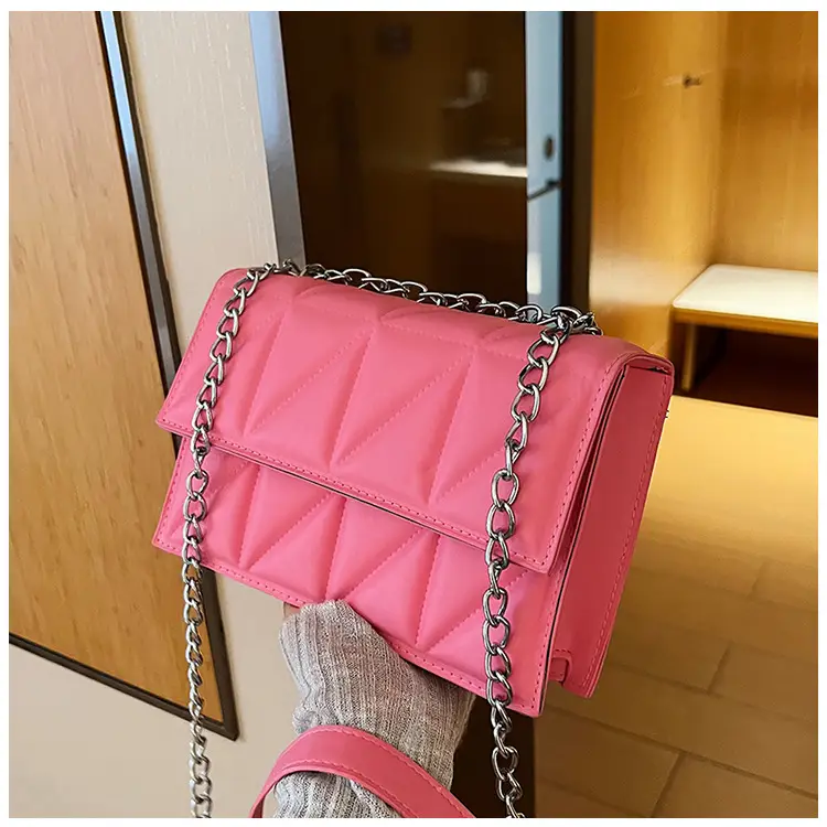 White Rhombic Chain Mini Crossbody Bag — feature 28