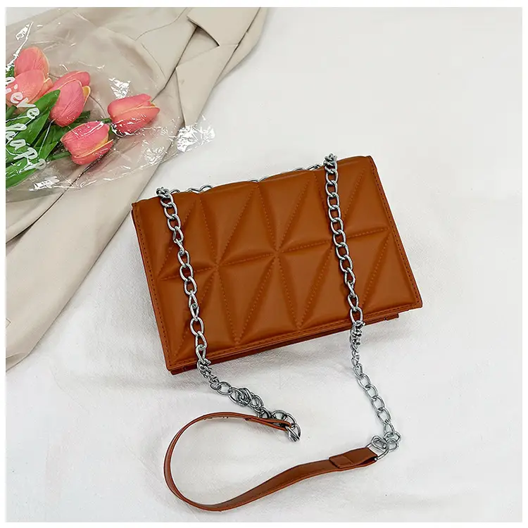 White Rhombic Chain Mini Crossbody Bag — feature 30