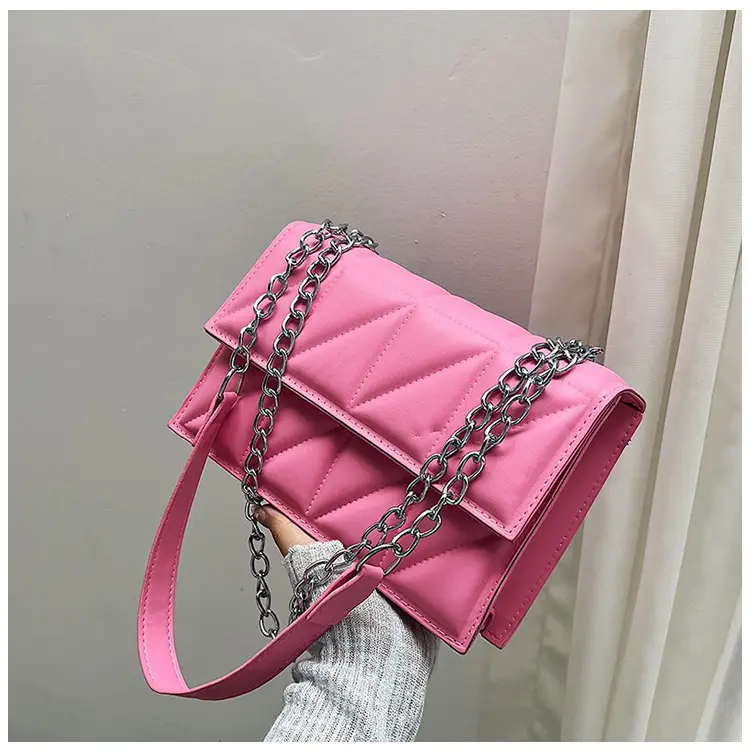 White Rhombic Chain Mini Crossbody Bag — feature 31