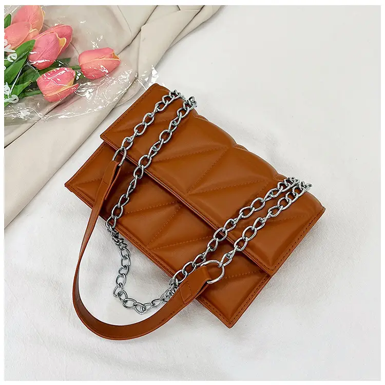 White Rhombic Chain Mini Crossbody Bag — feature 38