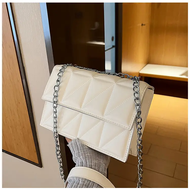 White Rhombic Chain Mini Crossbody Bag — feature 4