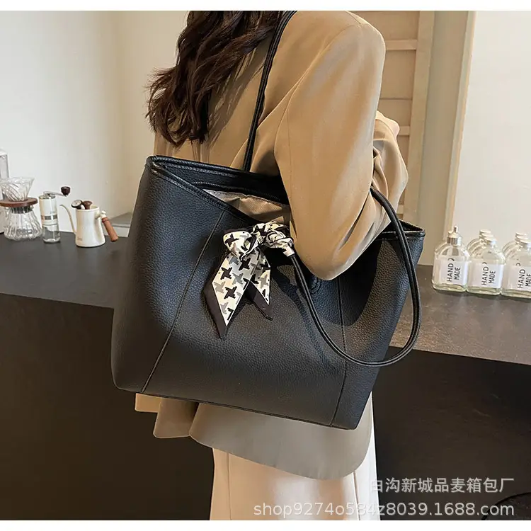 Women's Brown PU Shoulder Bag with Bow Design — feature 22