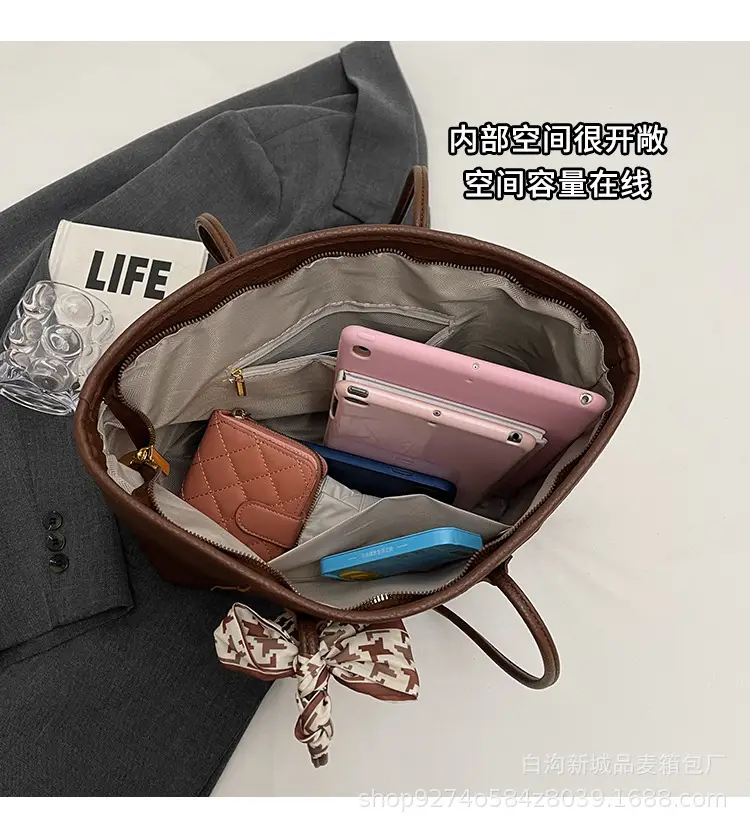 Women's Brown PU Shoulder Bag with Bow Design — feature 7