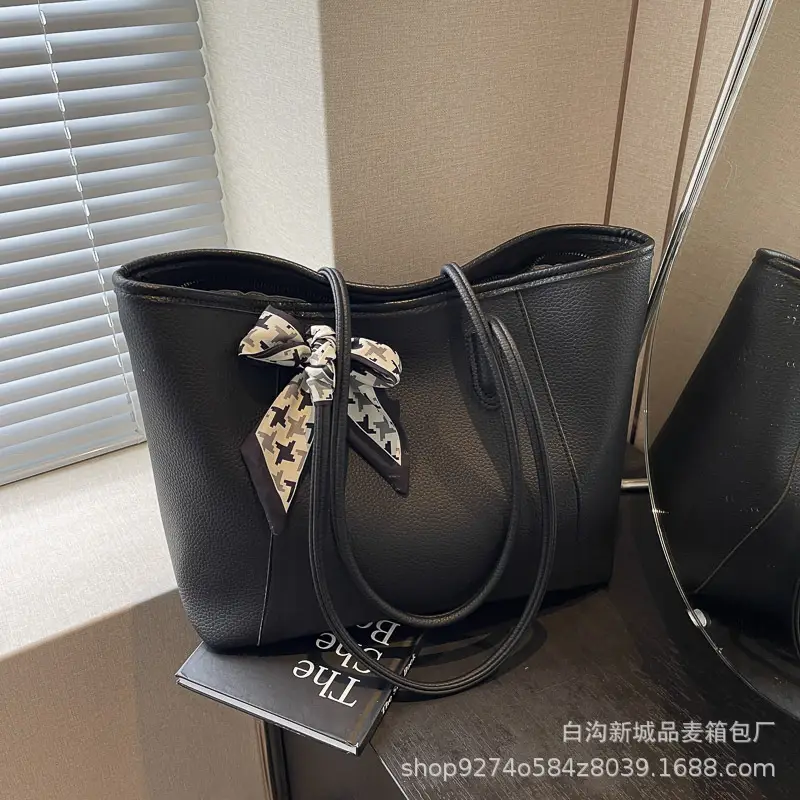 Women's Brown PU Shoulder Bag with Bow Design - Image 2