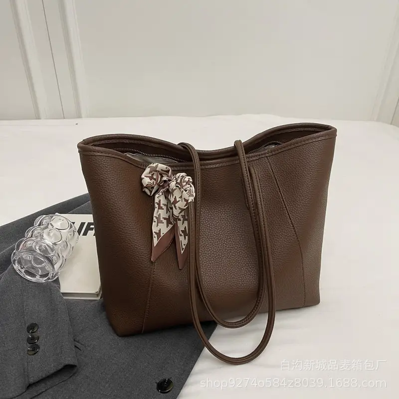 Women's Brown PU Shoulder Bag with Bow Design - Image 4