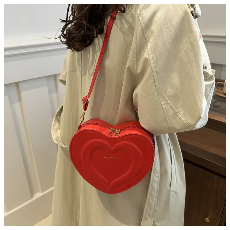 Pink Heart-Shaped Crossbody Bag for Women — feature 18