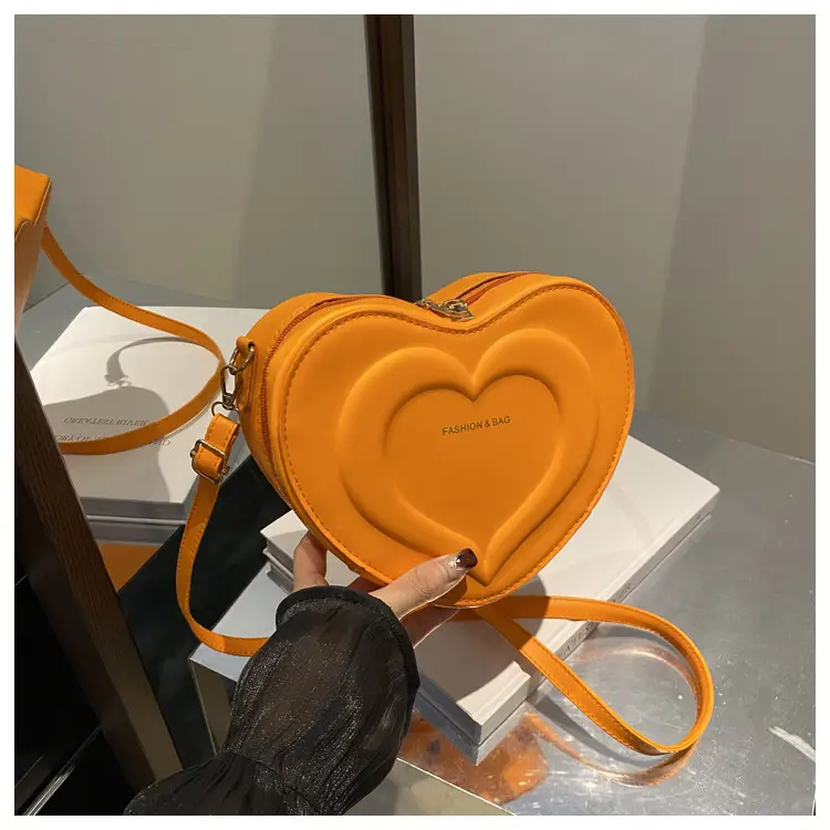 Peach Heart Shoulder Crossbody Bag 2024 — feature 27