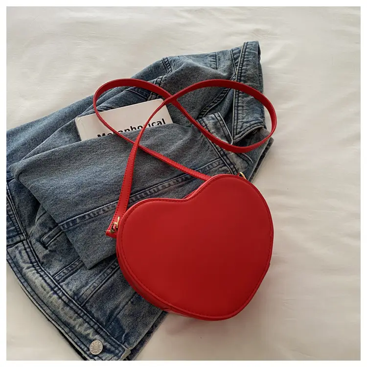 Peach Heart Shoulder Crossbody Bag 2024 — feature 9