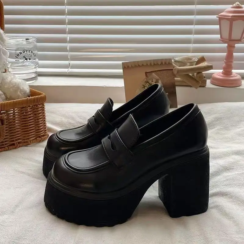 Black Thick Heel Women's Loafers 2025 — feature 7