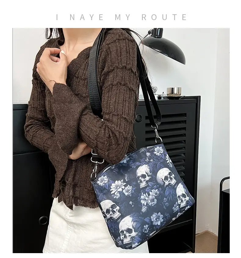 Skull Print Crossbody Bag for Women Large Capacity — feature 1