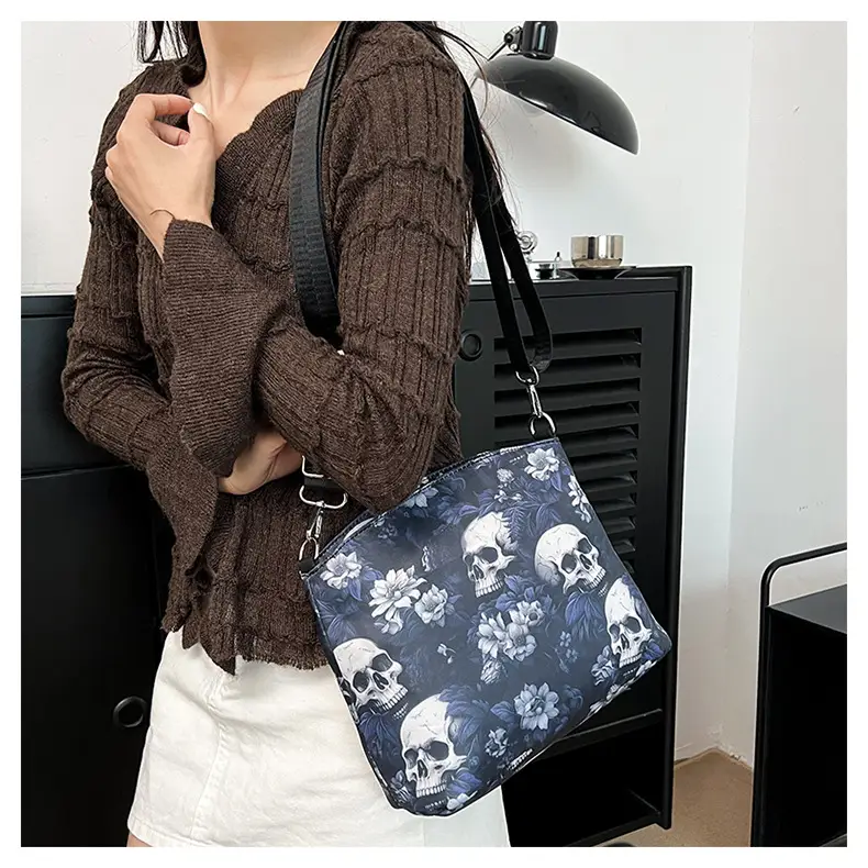 Skull Print Crossbody Bag for Women Large Capacity — feature 12