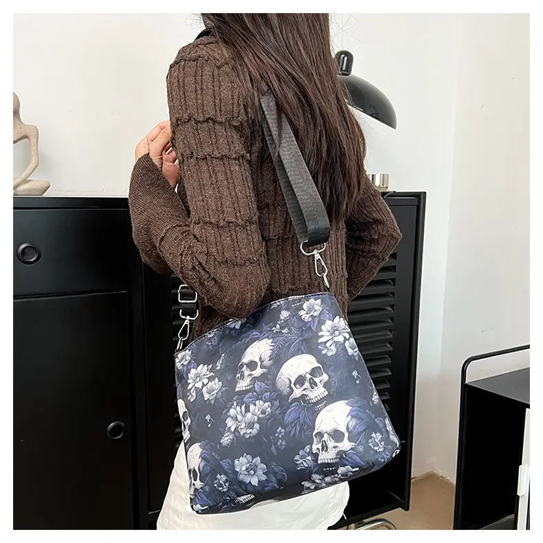 Skull Print Crossbody Bag for Women Large Capacity — feature 13