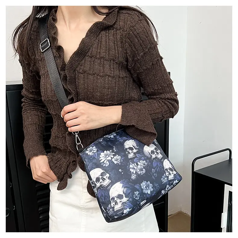 Skull Print Crossbody Bag for Women Large Capacity — feature 16