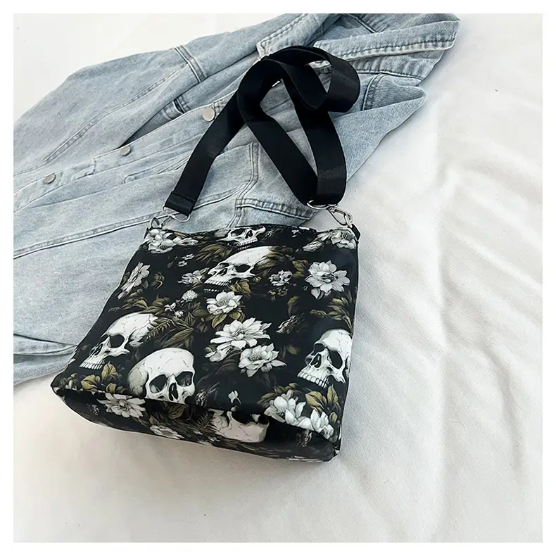 Skull Print Crossbody Bag for Women Large Capacity — feature 17