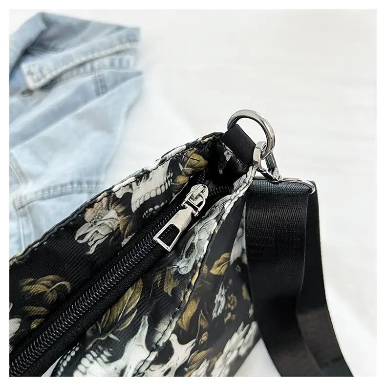 Skull Print Crossbody Bag for Women Large Capacity — feature 22