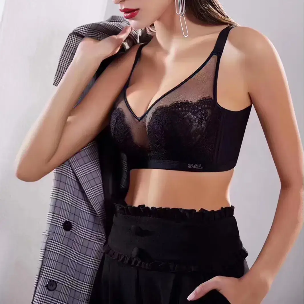 Wireless Lace Cup Bra for Large Busts - Image 5